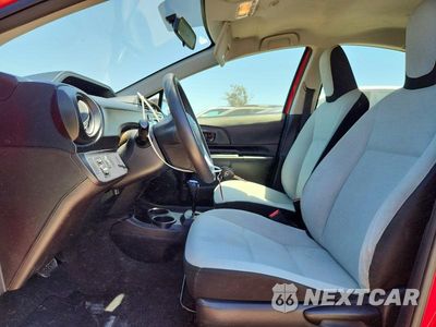 Zdjęcie 7 z 12 samochodu: 2015 TOYOTA PRIUS C ONE VIN:JTDKDTB30F1578799 - miniatura