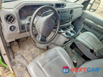 Zdjęcie 8 z 14 samochodu: 2013 FORD ECONOLINE E250 VAN VIN:1FTNE2EW3DDA33783 - miniatura