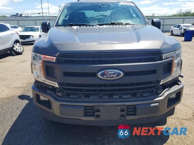 Piąte zdjęcie samochodu w środku: 2019 FORD F150 SUPER CAB VIN:1FTEX1E53KKC19148 - miniatura