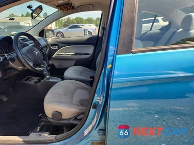 Zdjęcie 10 z 14 samochodu: 2019 MITSUBISHI MIRAGE G4 SE VIN:ML32F4FJ4KHF03670 - miniatura