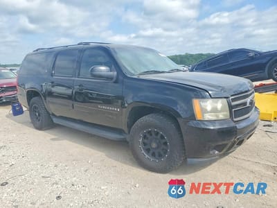Czwarte zdjęcie samochodu z boku: 2009 CHEVROLET SUBURBAN C1500 LT VIN:1GNFC26079R272033 - miniatura