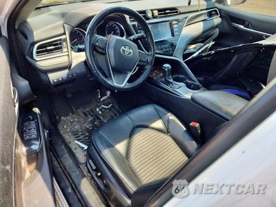 Zdjęcie 8 z 12 samochodu: 2018 TOYOTA CAMRY SE VIN:4T1B11HK3JU542779 - miniatura