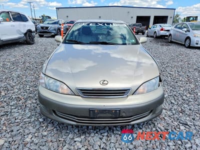 Piąte zdjęcie samochodu w środku: 2000 LEXUS ES 300 VIN:JT8BF28G2Y0274718 - miniatura