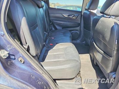 Zdjęcie 10 z 12 samochodu: 2015 NISSAN ROGUE SL VIN:5N1AT2MV5FC900120 - miniatura