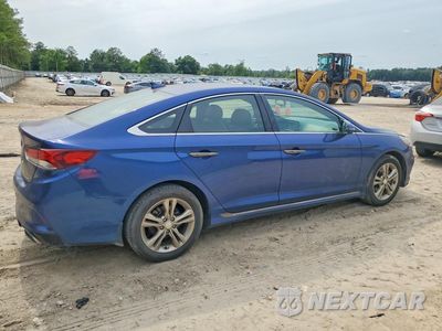 Trzecie zdjęcie samochodu z tyłu: 2019 HYUNDAI SONATA SPORT VIN:5NPE34AF5KH821091 - miniatura