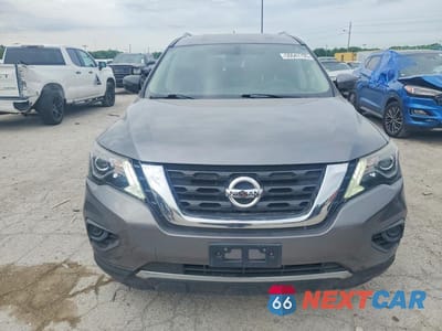 Piąte zdjęcie samochodu w środku: 2017 NISSAN PATHFINDER S VIN:5N1DR2MM3HC908867 - miniatura