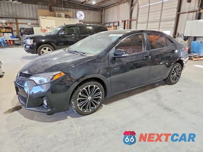 2015 TOYOTA COROLLA S PLUS 5YFBURHE1FP362399 - główne zdjęcie licytacji z USA - miniatura