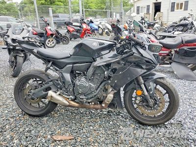 2025 YAMA YZFR7 JYARM38E9SA018101 - główne zdjęcie licytacji z USA - miniatura