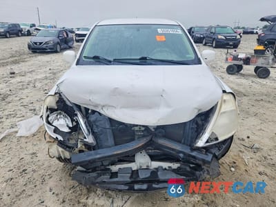 Piąte zdjęcie samochodu w środku: 2007 NISSAN VERSA 1.8 S VIN:3N1BC13E47L403444 - miniatura