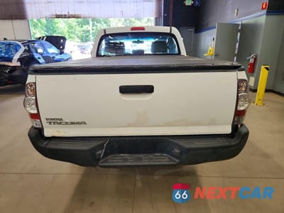 Zdjęcie 6 z 12 samochodu: 2010 TOYOTA TACOMA VIN:5TENX4CN1AZ707867 - miniatura