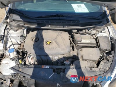 Zdjęcie 11 z 12 samochodu: 2016 KIA FORTE LX VIN:KNAFK4A6XG5534132 - miniatura