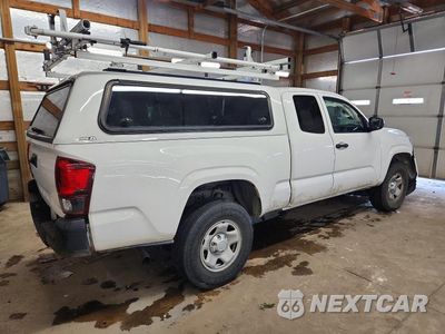 Trzecie zdjęcie samochodu z tyłu: 2019 TOYOTA TACOMA SR VIN:5TFSX5EN2KX065738 - miniatura