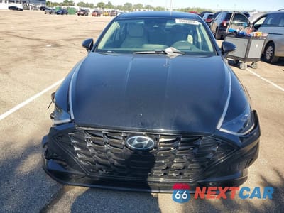 Piąte zdjęcie samochodu w środku: 2021 HYUNDAI SONATA LIMITED VIN:5NPEH4J25MH102506 - miniatura