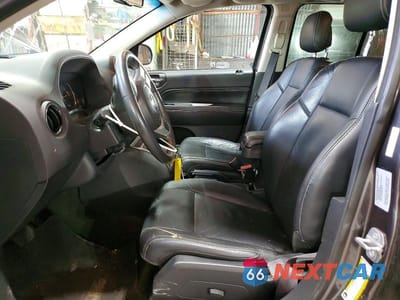 Zdjęcie 7 z 13 samochodu: 2016 JEEP COMPASS LATITUDE VIN:1C4NJDEBXGD772822 - miniatura