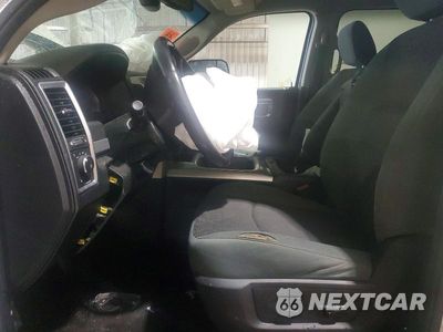Zdjęcie 7 z 12 samochodu: 2017 RAM 2500 SLT VIN:3C6UR5DJ3HG759425 - miniatura