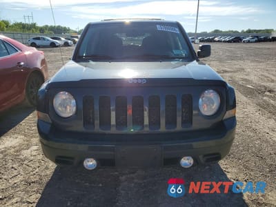 Piąte zdjęcie samochodu w środku: 2014 JEEP PATRIOT SPORT VIN:1C4NJRBB0ED868408 - miniatura