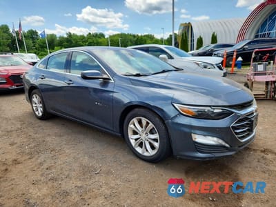 Czwarte zdjęcie samochodu z boku: 2019 CHEVROLET MALIBU LT VIN:1G1ZD5ST3KF170037 - miniatura