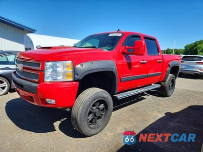 2013 CHEVROLET SILVERADO K1500 LT 3GCPKSE21DG234454 - główne zdjęcie licytacji z USA - miniatura