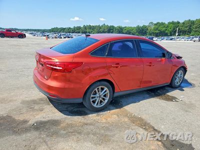Trzecie zdjęcie samochodu z tyłu: 2018 FORD FOCUS SE VIN:1FADP3FE0JL281854 - miniatura