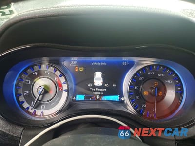 Zdjęcie 9 z 12 samochodu: 2017 CHRYSLER 300 S VIN:2C3CCABT3HH617745 - miniatura