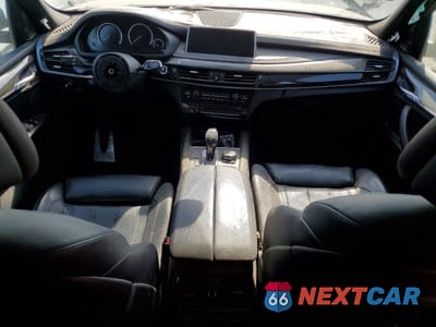 Zdjęcie 8 z 12 samochodu: 2015 BMW X5 XDRIVE50I VIN:5UXKR6C59F0J74939 - miniatura