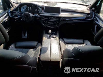 Zdjęcie 8 z 12 samochodu: 2015 BMW X5 XDRIVE50I VIN:5UXKR6C59F0J74939 - miniatura