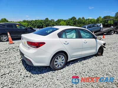 Trzecie zdjęcie samochodu z tyłu: 2020 KIA RIO S VIN:3KPA24AD1LE293037 - miniatura