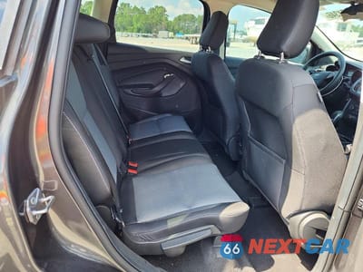 Zdjęcie 11 z 13 samochodu: 2019 FORD ESCAPE SE VIN:1FMCU0GD7KUB62466 - miniatura