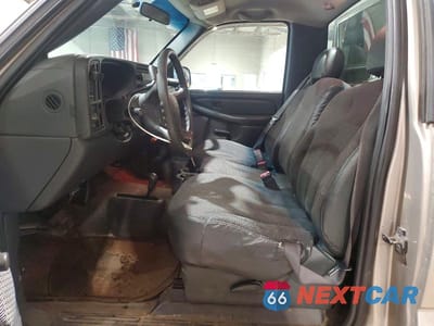 Zdjęcie 7 z 12 samochodu: 2002 CHEVROLET SILVERADO K1500 VIN:1GCEK14W82Z266188 - miniatura
