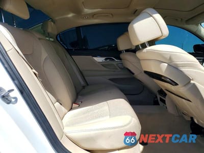 Zdjęcie 10 z 12 samochodu: 2019 BMW 740 I VIN:WBA7E2C55KB217759 - miniatura