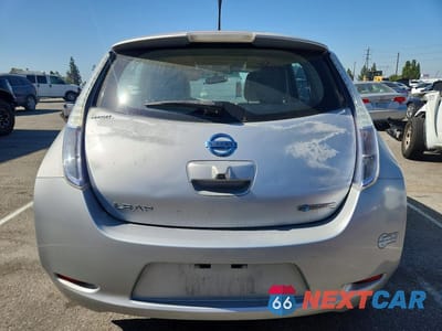 Zdjęcie 6 z 12 samochodu: 2012 NISSAN LEAF SV VIN:JN1AZ0CP7CT025471 - miniatura