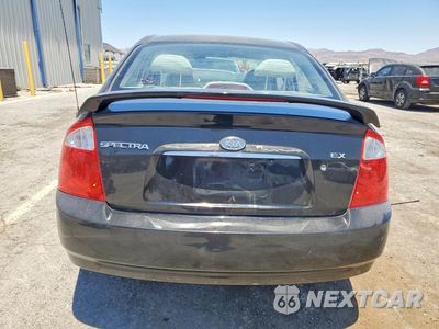 Zdjęcie 6 z 12 samochodu: 2004 KIA SPECTRA LX VIN:KNAFE121045042567 - miniatura