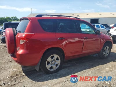 Trzecie zdjęcie samochodu z tyłu: 2008 TOYOTA RAV4 BASE VIN:JTMBD33V786075535 - miniatura