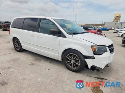 Czwarte zdjęcie samochodu z boku: 2015 DODGE GRAND CARAVAN SE VIN:2C4RDGBG4FR559127 - miniatura