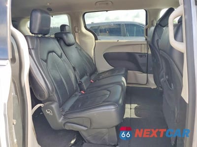 Zdjęcie 11 z 13 samochodu: 2018 CHRYSLER PACIFICA VIN:2C4RC1BG7JR110646 - miniatura
