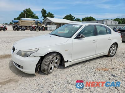 2008 BMW 528 I WBANU535X8C111323 - główne zdjęcie licytacji z USA - miniatura