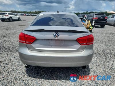 Zdjęcie 6 z 12 samochodu: 2014 VOLKSWAGEN PASSAT SE VIN:1VWBT7A32EC057871 - miniatura