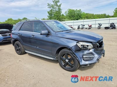 Czwarte zdjęcie samochodu z boku: 2016 MERCEDES-BENZ GLE 350 4MATIC VIN:4JGDA5HB2GA710194 - miniatura