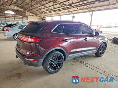 Trzecie zdjęcie samochodu z tyłu: 2017 LINCOLN MKC RESERVE VIN:5LMTJ3DH8HUL72081 - miniatura