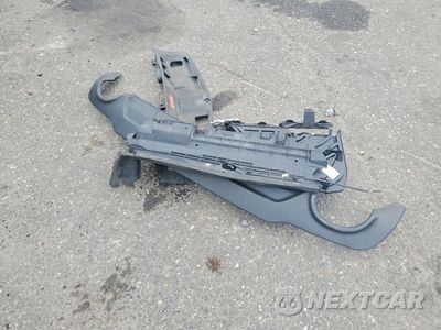 Zdjęcie 12 z 13 samochodu: 2012 MERCEDES-BENZ C 300 4MATIC VIN:WDDGF8BB1CA702522 - miniatura
