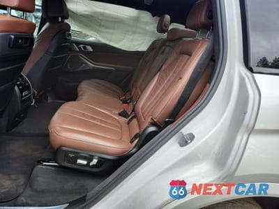 Zdjęcie 11 z 14 samochodu: 2019 BMW X7 XDRIVE40I VIN:5UXCW2C52KL088984 - miniatura