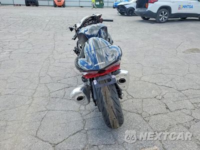 Czwarte zdjęcie samochodu z boku: 2026 SUZUKI GSX1300 RR VIN:JS1EJ11B2T7100387 - miniatura