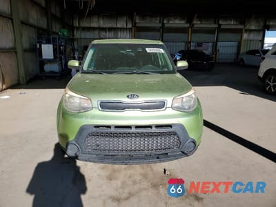 Piąte zdjęcie samochodu w środku: 2015 KIA SOUL BASE VIN:KNDJN2A22F7814457 - miniatura