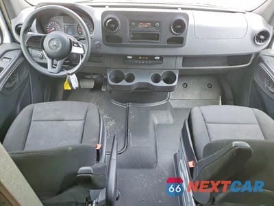 Zdjęcie 8 z 13 samochodu: 2019 MERCEDES-BENZ SPRINTER 1500 VIN:W1W70BGY2KT019161 - miniatura