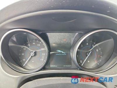 Zdjęcie 9 z 12 samochodu: 2017 JAGUAR XE VIN:SAJAR4BG2HA969169 - miniatura