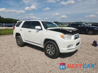 Czwarte zdjęcie samochodu z boku: 2011 TOYOTA 4RUNNER SR5 VIN:JTEBU5JR0B5048915 - miniatura