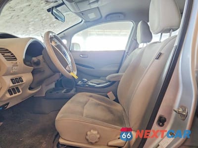 Zdjęcie 7 z 13 samochodu: 2012 NISSAN LEAF SV VIN:JN1AZ0CP3CT024429 - miniatura