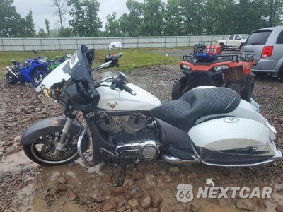 Trzecie zdjęcie samochodu z tyłu: 2016 VICTORY MOTORCYCLES CROSS COUNTRY TOUR VIN:5VPTW36N6G3049911 - miniatura