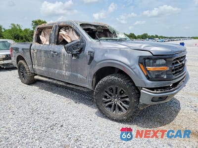 Czwarte zdjęcie samochodu z boku: 2025 FORD F150 XLT VIN:1FTFW3L56SFB63530 - miniatura