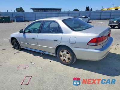 Drugie zdjęcie samochodu z przodu: 2002 HONDA ACCORD EX VIN:1HGCG16532A014202 - miniatura